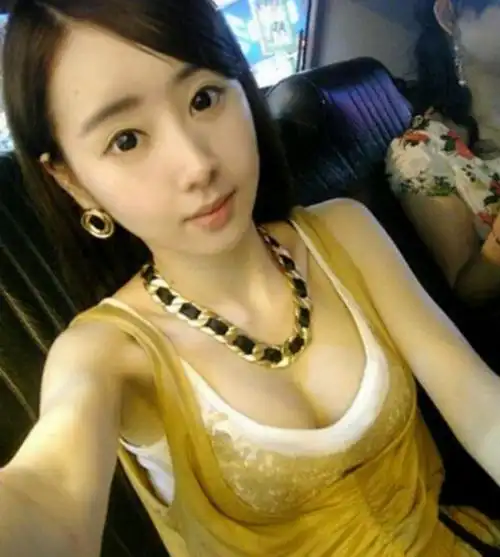 程琳:非主流时代的网红鼻祖,嫁普通人退隐网络,今36岁离异单身