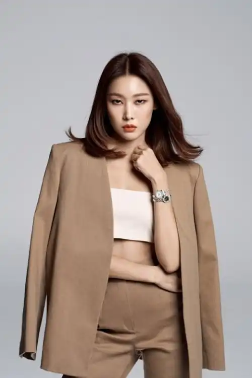 韩国女模特韩惠珍最新杂志写真曝光