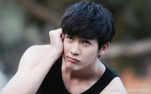 泰国出名的男明星pong哥(泰国e家男星大盘点)(4)