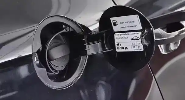 汽车油箱盖还有其它功能吗(车子油箱盖的3大隐藏功能)4