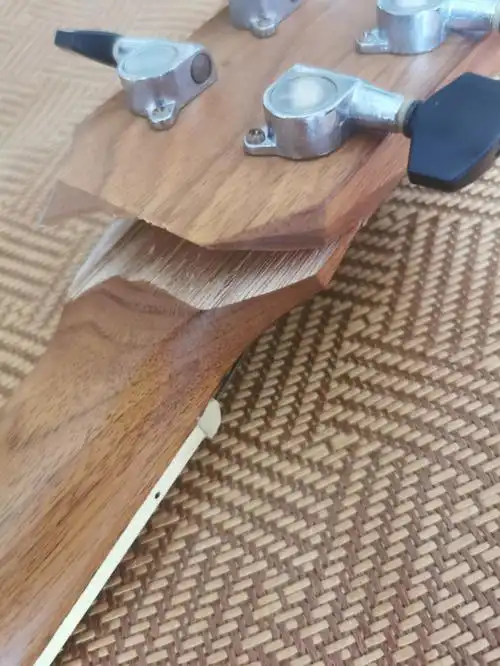 吉他琴头断了怎么修复?