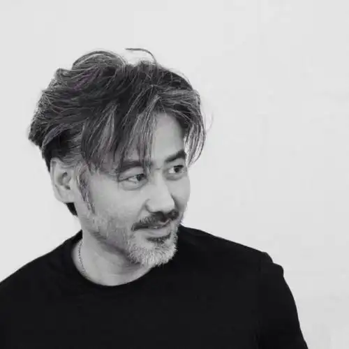 他是大器晚成的国民大叔却鲜有人知他的专辑销量曾赶超崔健