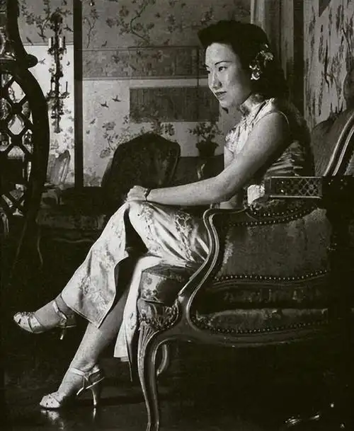 张学良最爱的女人回忆到台湾看望少帅遭到赵一荻拒绝她看不开