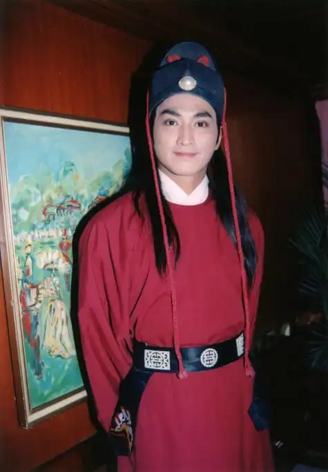 "展昭"何家劲,等了整整60年才发现原来她只是对方开玩笑的对象