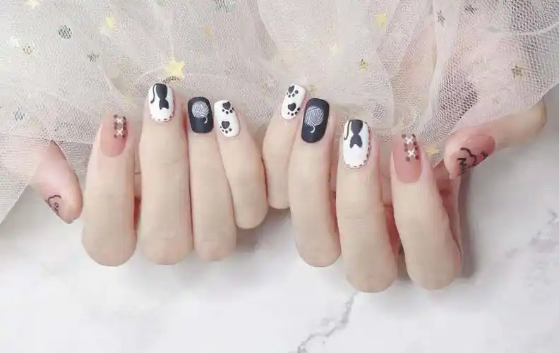 2021最火的小猫手绘美甲,动物美甲-lomo美甲