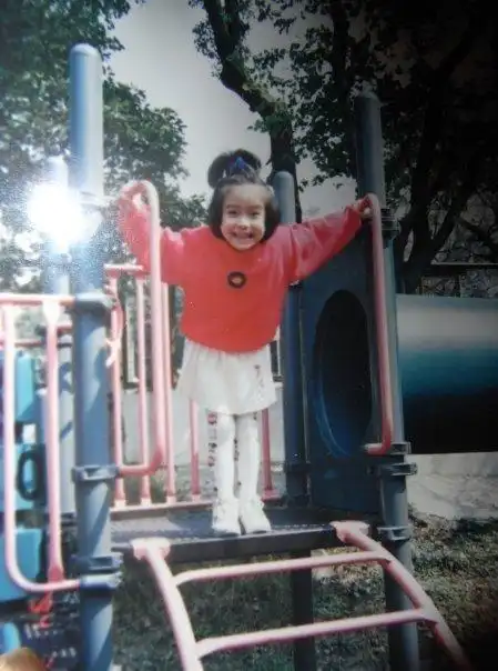 angelababy海量童年照曝光最后一张亮了组图