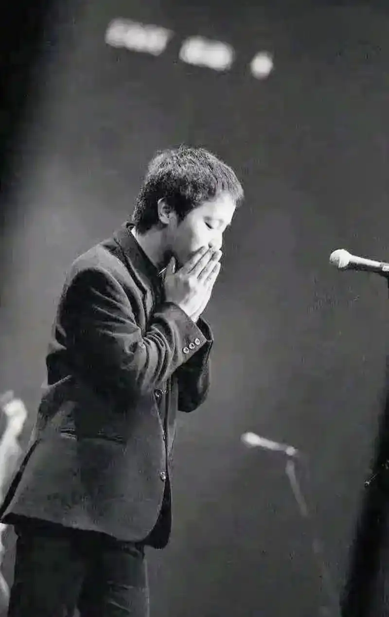 一首歌让给黑豹乐队交了一辈子的保险!#窦唯 #王菲#窦靖童# - 抖音