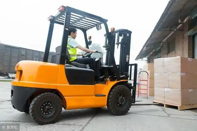 叉车在冷库作业时必须具备哪些条件