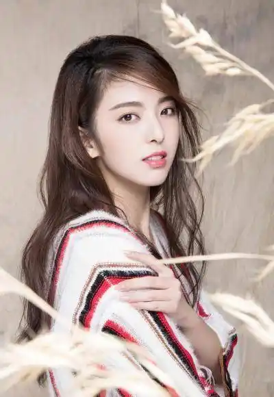 原创五十位90后未婚美女明星喜欢哪一个