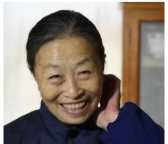 在张少华的演艺生涯中,她被公认为备受敬重和关注的女演员之一.