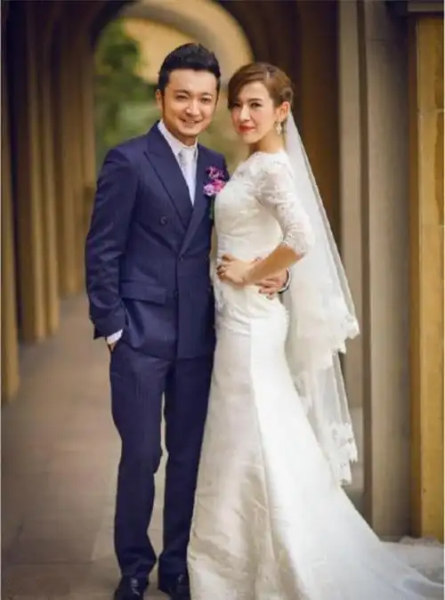 但幕后他却泪流满面|古丽|古力|小尼|尼格买提|央视主持人_网易订阅