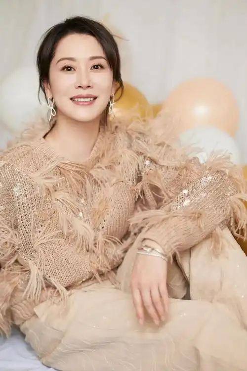 演员海清25岁隐婚生子结婚20年无绯闻