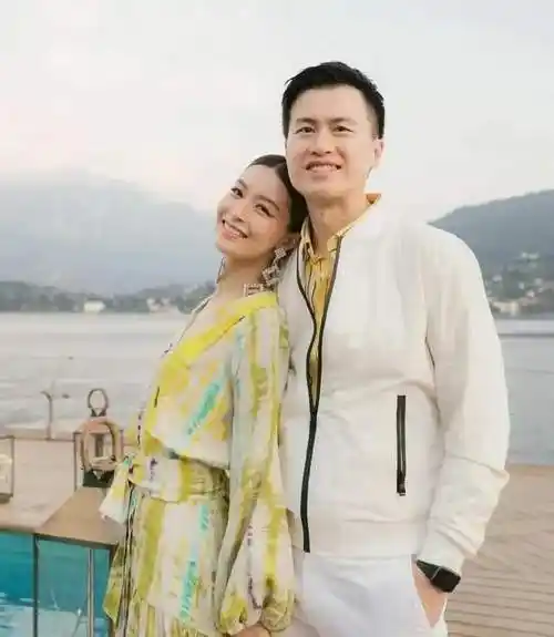 文咏珊婚变风波升级疑和老公当街吵架更多细节曝光