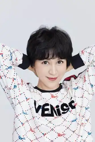 carnaval de venise|鲍蕾:年龄不只是数字,更是魅力数值