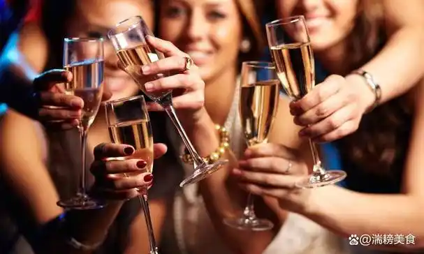 喝酒的时候,一定要牢记这4点,为了家人的健康,别不当回事儿