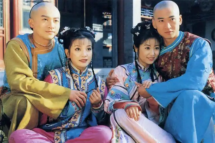 1998版的《还珠格格》,罕见剧照老照片,80后童年的美好回忆