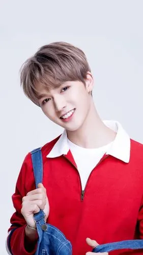 乐华七子朱正廷壁纸照片 初恋的滋味