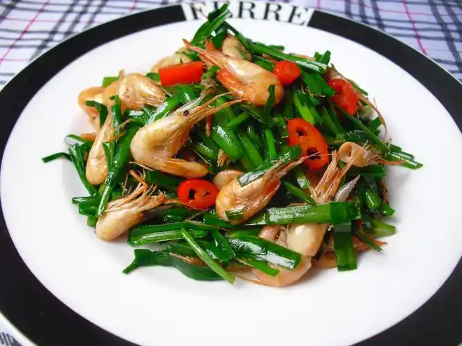 查看"韭菜炒河虾"的成品图