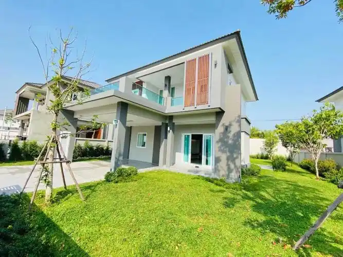 清迈最靓最平的别墅sansaran6期别墅均价