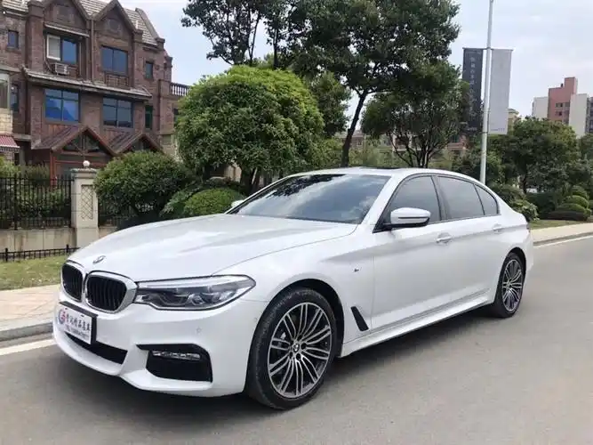 【贵阳】2018年06月 宝马 宝马5系 2018款 530i m运动套装 自动档