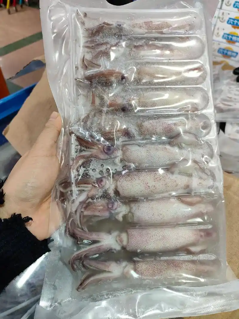 鲜冻鱿鱼仔,1袋1斤28元,一袋一盘菜,便宜又好吃,囤点 - 抖音