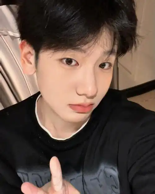 我的自拍分享  #帅哥