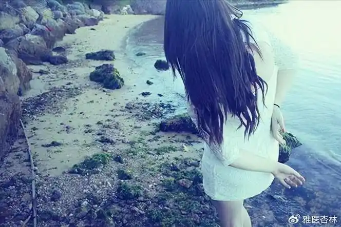 最伤感的25句话:总以为人生最美好是相遇,原来,最难得的是重逢