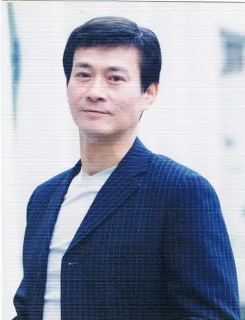 p>郑少秋,1947年2月24日出生于香港,祖籍广东,中国香港男演员,歌手.