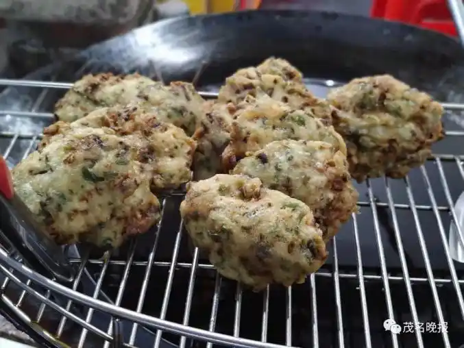 茂名滋味寻觅电城特色小吃刺龟皮汤鱼炸蚝炸壳馋了