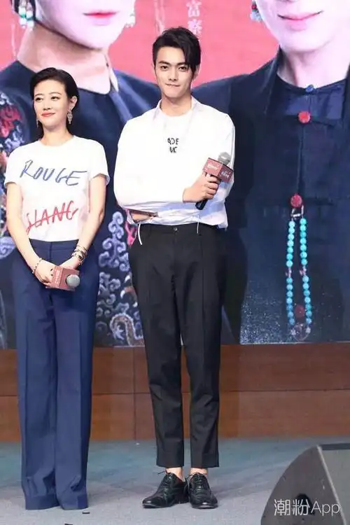 许凯真实身高是多少与谭卓对比相差显而易见