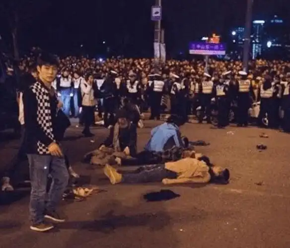 揭秘2014上海外滩踩踏事件36人遇难11名领导干部被处分