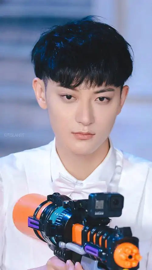 黄子韬萌探探探案7.30