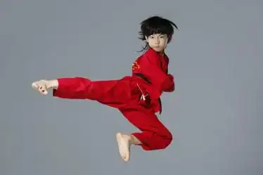 跆拳道龙拳小子林秋楠的功夫可不是吹的那就是一个来着不惧