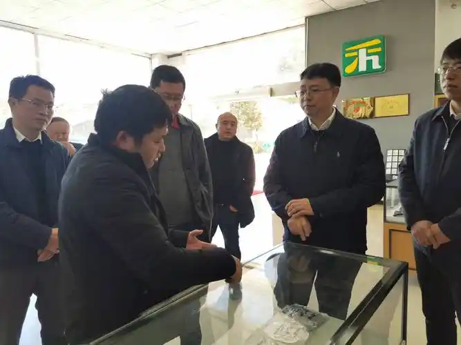 省就业局局长李昆到禾农公司调研指导工作_云南省_经营_生产