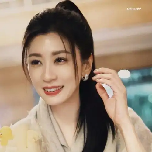 修杰楷晒bo妞近照,侧脸神似妈妈贾静雯,颜值有超越咘咘趋势