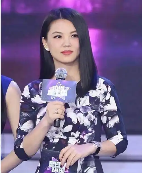 李湘晒运动照粉美似少女,网友:当年的一姐回来了_项目_动作_漂亮