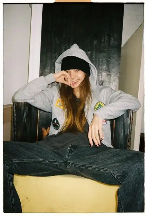 lisa亚女一##lisa kpop女永一