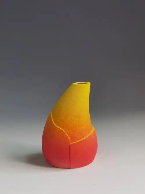 《"仿生陶瓷文创产品设计"产品设计》-徐诗琦-古田路9号-品牌创意