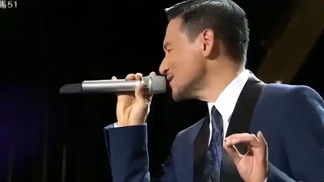 张学友翘着兰花指翻唱《天龙八部》主题曲,简直逼死原唱