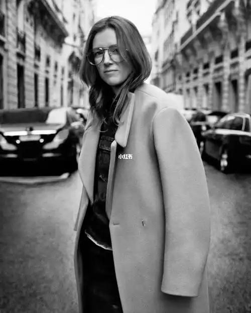 纪梵希史上最令人惋惜的女设计师—clare_时尚_艺术_摄影_纪梵希怎么