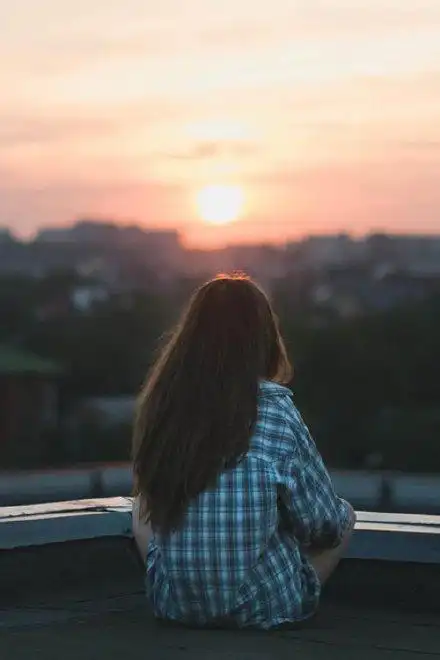 女生图片,一个人,孤独图片,背影图片,失落图片,伤感图片,一个人孤独