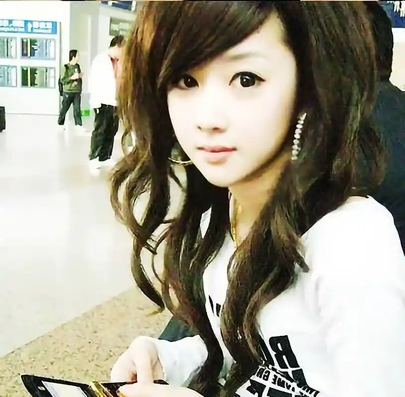 "非主流鼻祖"程琳回归!34岁颜值依旧在线,谈退网原因令人唏嘘