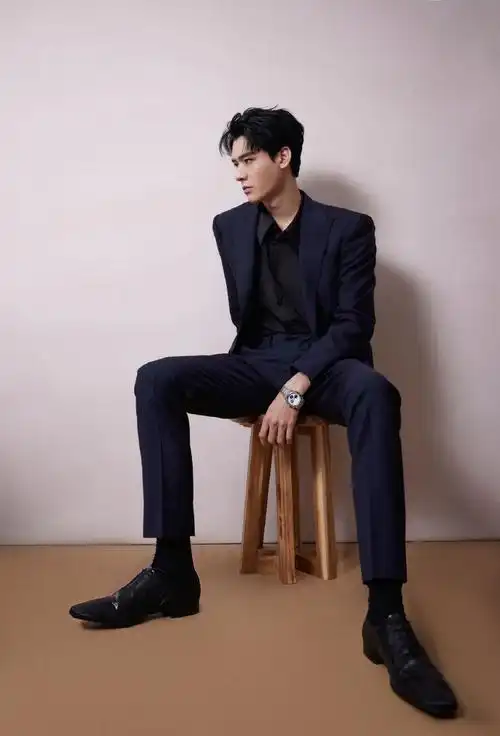 龚俊谈传统文化与现代时装##好爱看龚俊穿西装开会