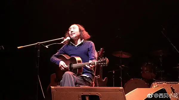 现场赵已然泥壳的菩萨金光的身