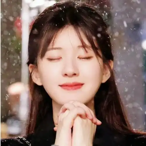 赵露思桑稚头像##偷偷藏不住