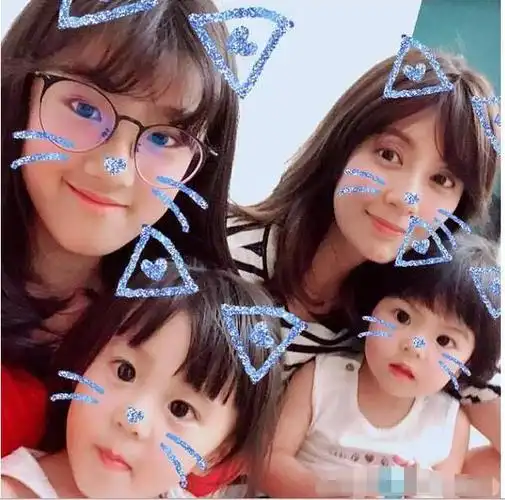 贾静雯三个女儿中最美的不是咘咘bo妞近照咘姐表示望尘莫及