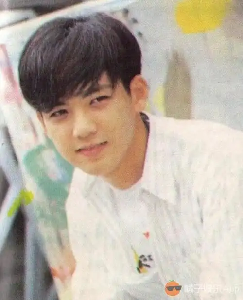 谢易桦谢易桦的近照