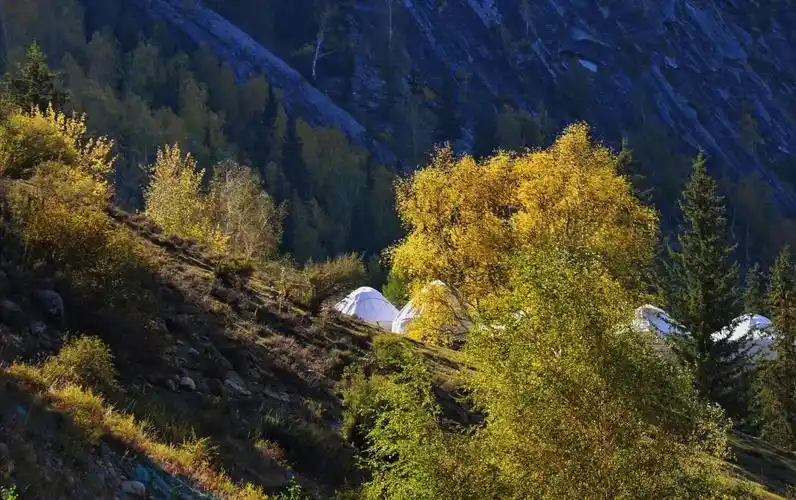 可可托海,那里有美丽的那拉提