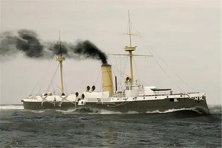 北洋水师惨败,然而指挥官甩锅谎报军情,背后透露出舰队的腐化