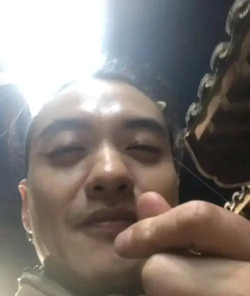 身上有8个特征的男生,是典型的"油腻男",就算中一个也没异性缘